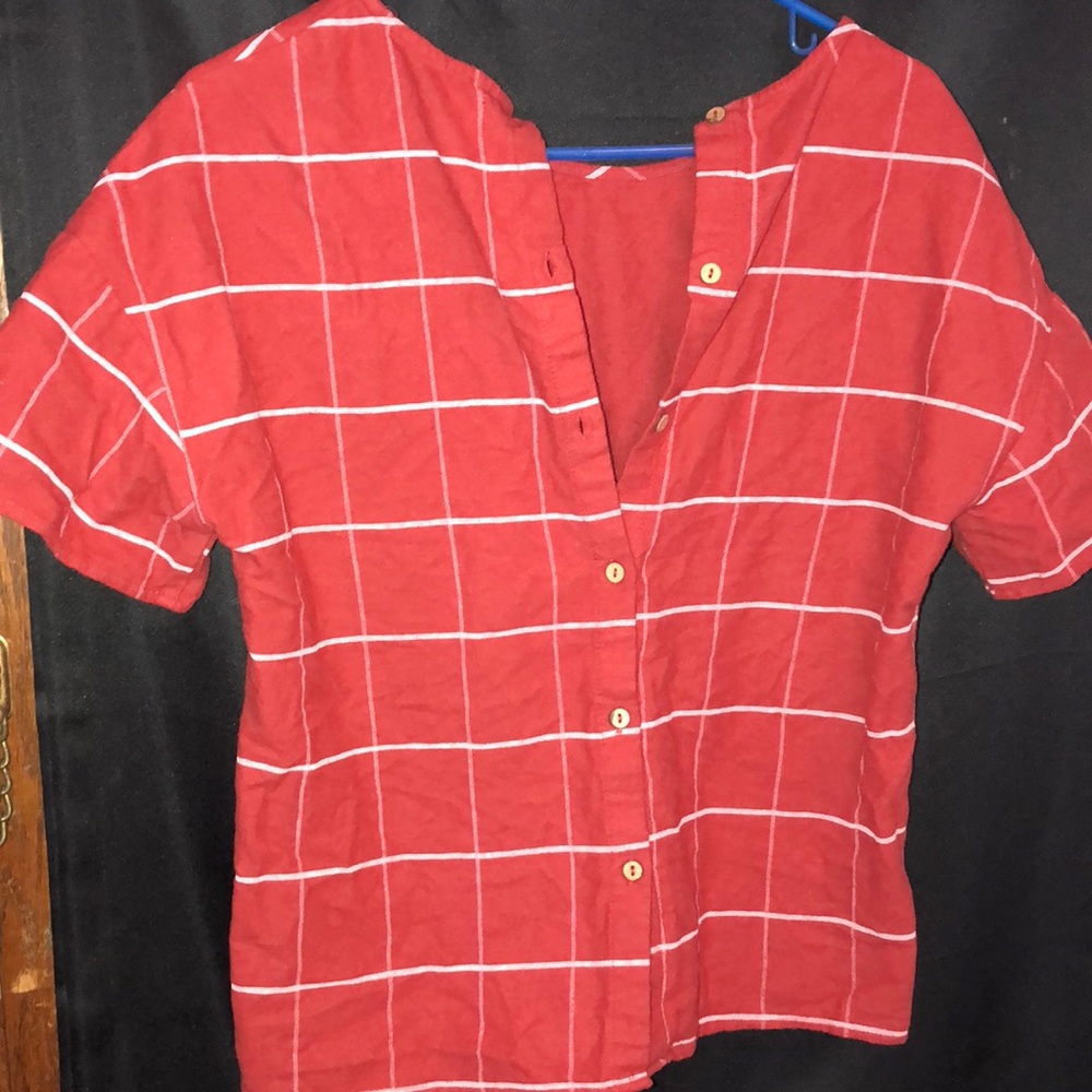 Checkered red and white soft fabric t shirt